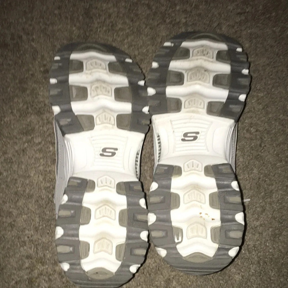 Skechers 11936W GYW D’Lites Me Time Sneakers - Picture 8 of 8